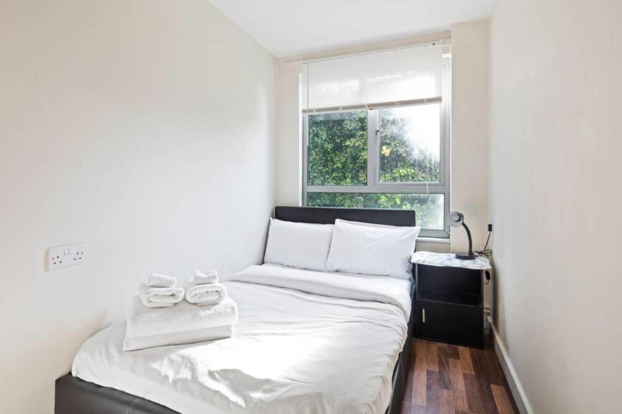 Apartment Bright & Immense 2 Bdr Flat Near Excel Center *